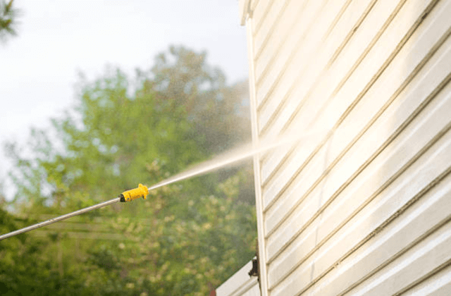 pressure washing home